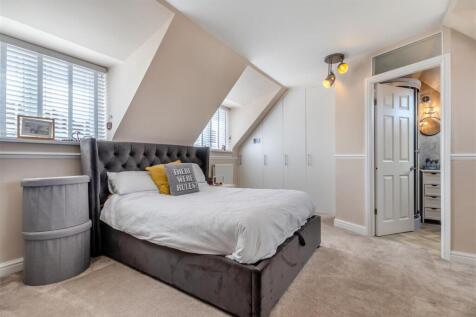 8593622-interior02.jpg