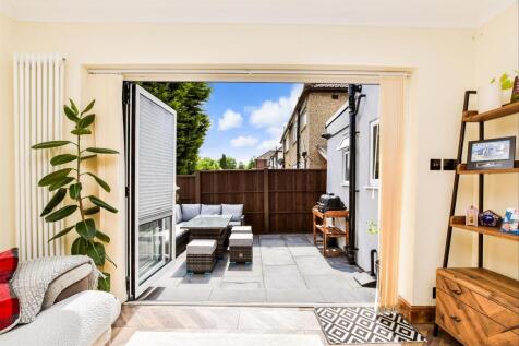 External Lifestyle Photograph