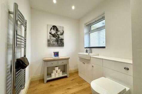 CLOAKROOM/WC