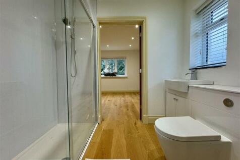 JACK &amp; JILL SHOWER ROOM