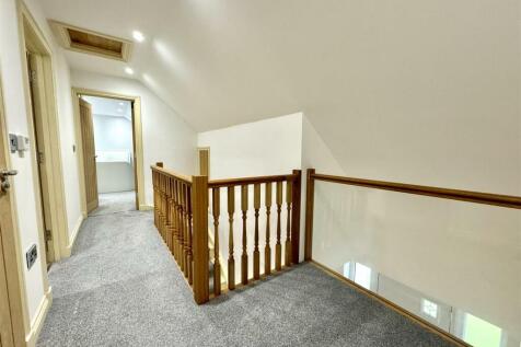 FIRST FLOOR STAIRS AND LANDING