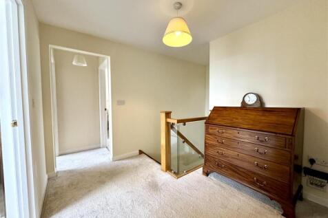 FIRST FLOOR STAIRS AND LANDING