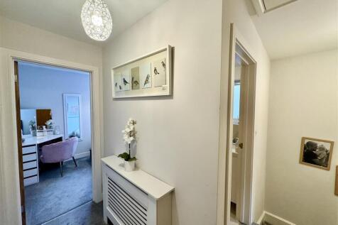 FIRST FLOOR STAIRS AND LANDING