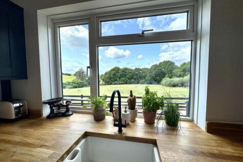 KITCHEN/BREAKFAST/DINING ROOM