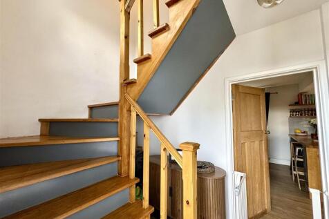 FIRST FLOOR STAIRS AND LANDING