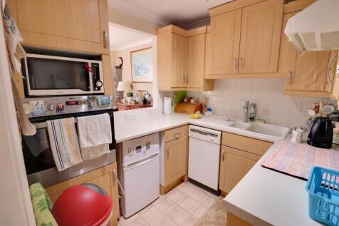 ANNEXE KITCHEN