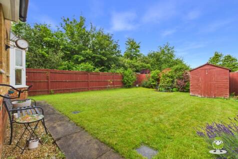 EweMove Estate Agents Basingstoke - Merlin Mead