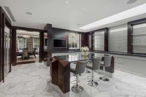 10 bed, 8 bath House in London - Photo 6