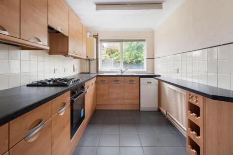 Kitchen (view a)