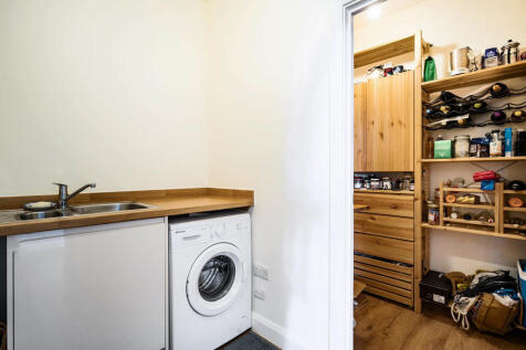 1348861-3-68b97c4...