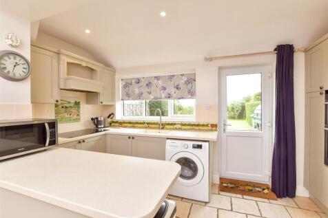 Kitchen/ Breakfast Room