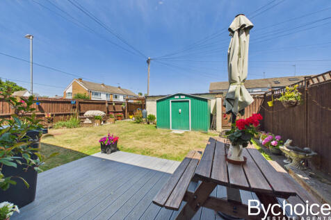 CAM05454G0-PR0199-STILL032