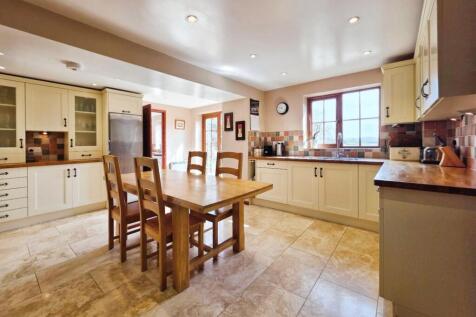 Kitchen - Dining Room (1).jpg