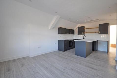 Luxury First Floor Apartment, Caerau Road, Newport photo 3