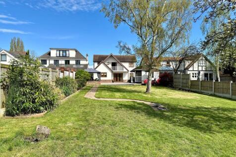 Rear garden to house