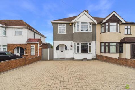 Presented by Clinton at EweMove Bexleyheath and Da