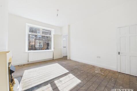 CAM05287G0-PR0245-STILL002.jpg