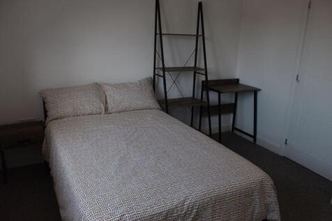 En-Suite Room Let - GREAT WESTERN PARK, DIDCOT  photo 5