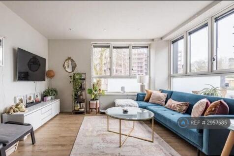 Bright Cozy Shared Lounge With 55'' Lg Nano Tv