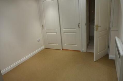 6FoxfordCourtBedroom