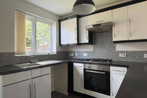 27 Barlow Close photo 3