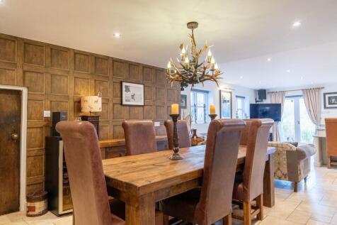 Entertain in style in the dining area