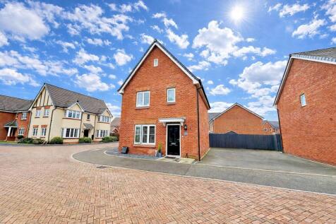 Pershore, WR10 - property photo
