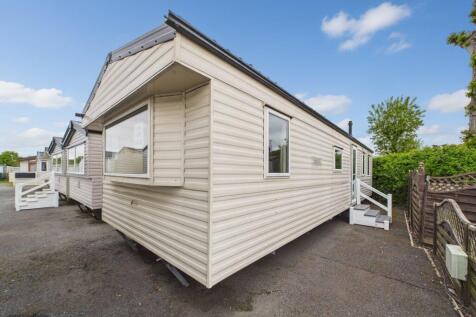 Great value holiday home for sale at Felixstowe Be