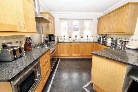 Family Dining Kitchen