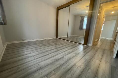 Nairn Court, Nairn Road, BH3 photo 5