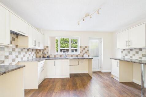 Honister Drive, Worcester, Worcestershire, WR4 photo 3