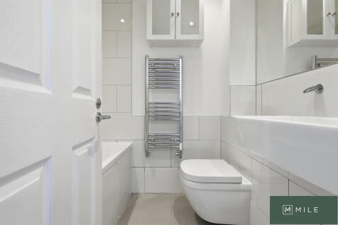 Allan Way, W3, London photo 4