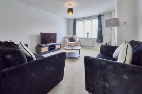 Lounge to front