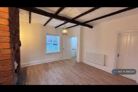 The Green, Chorley, PR7 photo 5