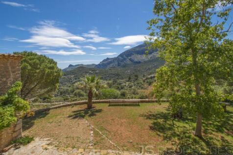 TRADITIONAL MALLORCAN POSSESSION WITH INCREDIBLE VIEWS