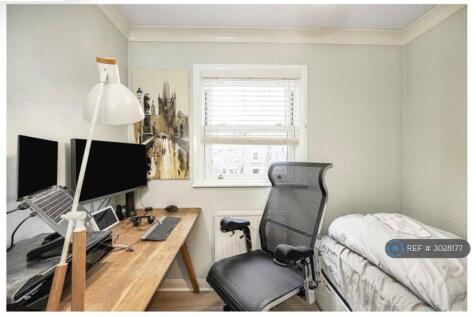 Lockesfield Place, London, E14 photo 4