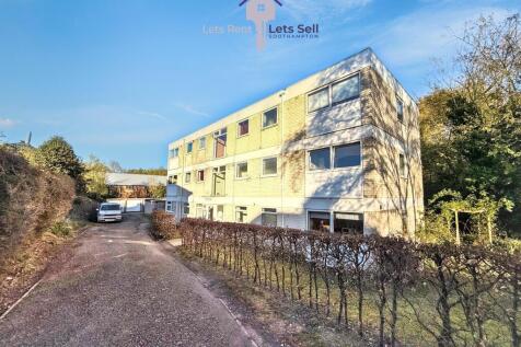 2 bed flat for sale Lawrence Court, Woolston SO19