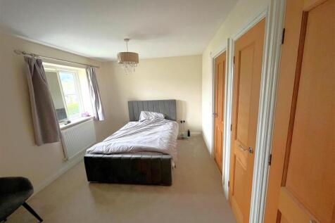 bed4.jpg