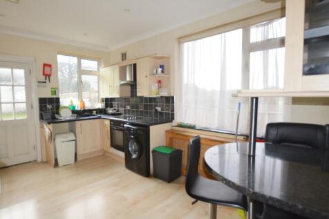 Crest Road, Parkstone, Poole, Dorset, BH12 3DR photo 3