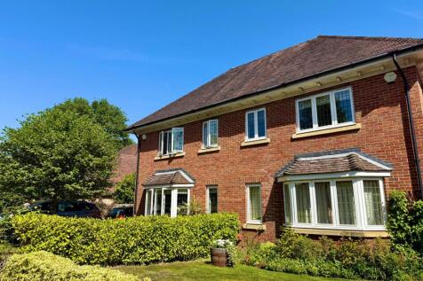 Maple Gardens, Tunbridge Wells, TN2 photo 3