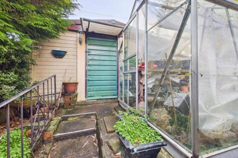 14 - Whitehall Road.jpg