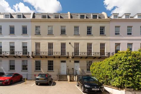 Cheltenham, GL50 - property photo