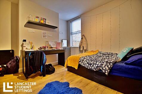 Cosy bedroom with study desk and natural light...