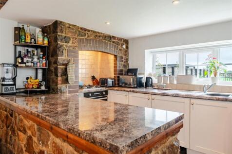 MT 109 Claverhma Road, Claverham, BS49 4LE 18.jpg