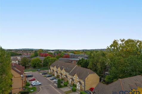 London, NW9 - property photo
