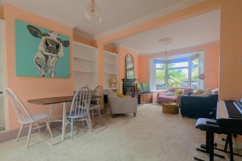 Romsey   Mill Lane   UNFURNISHED photo 3