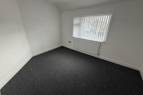 Tranby Close, Wythenshawe, Manchester photo 5