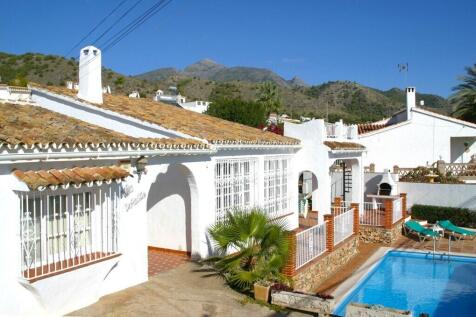Villa  pool