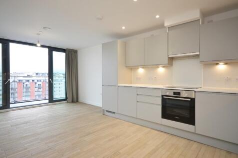 Kitchen/ Living Room