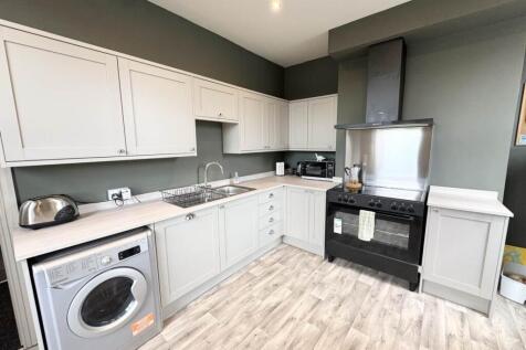 Martin Terrace (Room 2), BURLEY, LEEDS photo 2